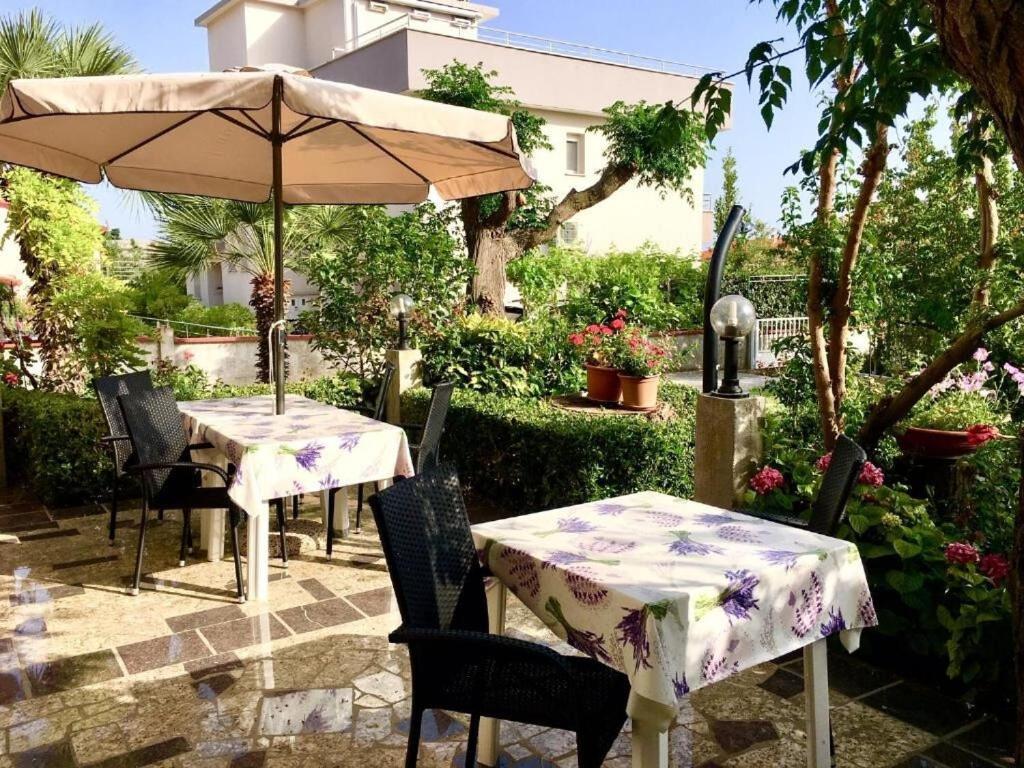 Apartments Zdenka - Garden Terrace Barbat na Rabu Exteriér fotografie